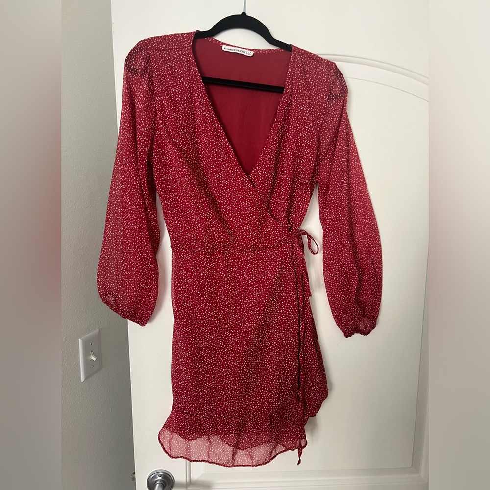 Abercrombie & Fitch red chiffon wrap dress size L tall
